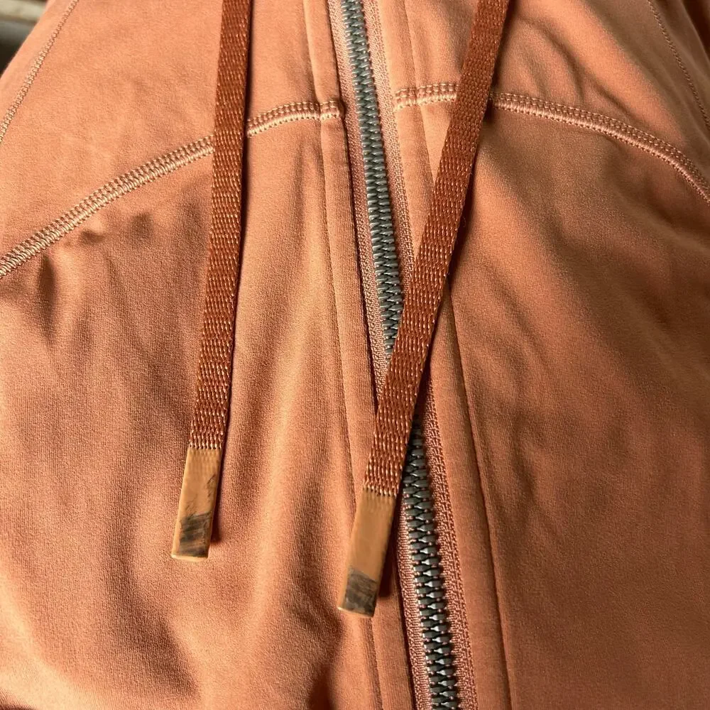 Lululemon Womens Size 6 Desert Sun Nulu Hooded Define Jacket Light Brown Active